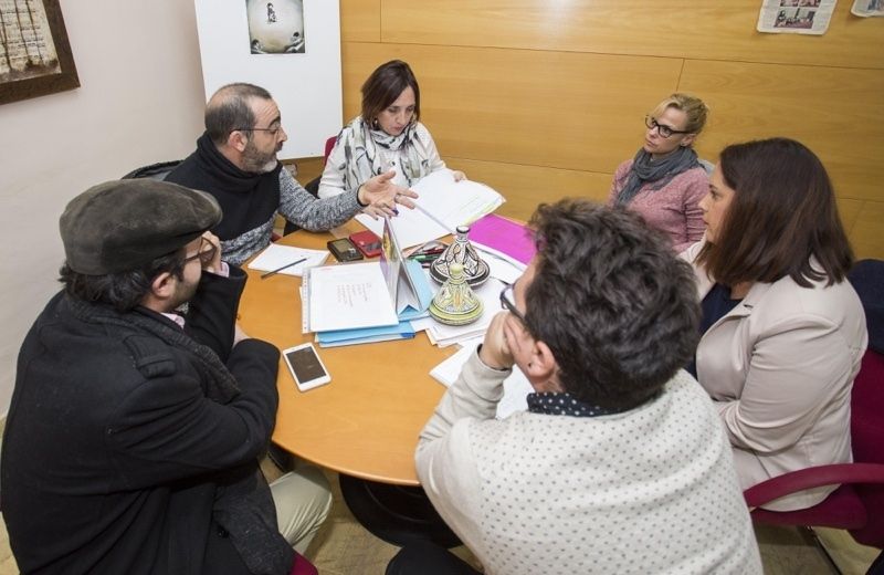 La Comisión de Trabajo de apoyo al colectivo Lgtbi da sus primeros pasos impulsando una jornada formativa para profesionales