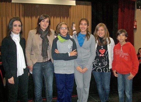 Alumnos del IES Padre J. Miravent de Isla Cristina presentan 'Un spot para decir stop'