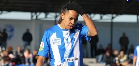 Ludmila Barbosa: 'En Brasil hay mucho toque y aquí el marcaje es firme'