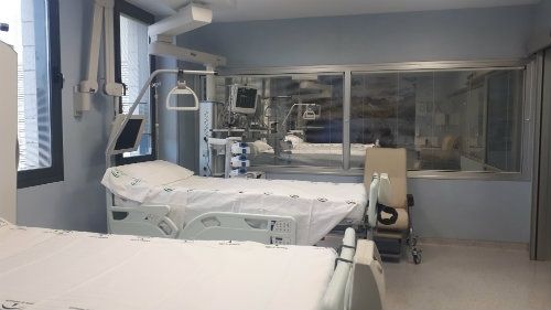 El Hospital Juan Ramón Jiménez cuenta con una nueva Unidad de Cuidados Intermedios