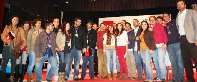 Barrero pide a los jóvenes socialistas 'unidad e ideas para cambiar el mundo'