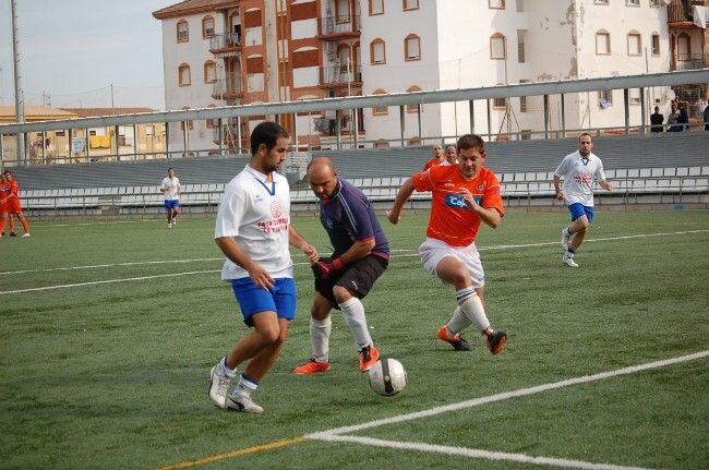Los veteranos del Punta Umbría vencen en el Trofeo 122 aniversario del Decano