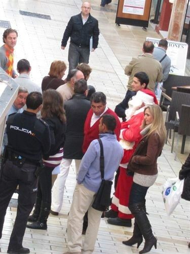 El letrado de Bollullos denuncia a los despedidos por obstrucción a la justicia tras ser perseguido