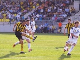 Desenlace feliz  para un sufrido estreno (1-0)