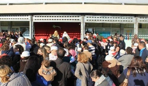 Los Reyes Magos visitan las guarderías de Ayamonte