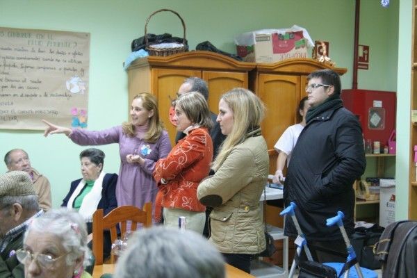 El centro de mayores Las Viñas de Almonte acoge a casi un centenar de ancianos