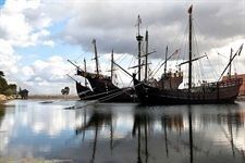 El Muelle de las Carabelas de La Rábida acaba el año 2011 con un balance de 200.000 visitas