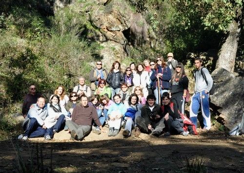 Profesionales del Distrito Sanitario Huelva-Costa fomentan la actividad física con rutas de senderismo
