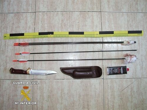 Detenido por querer incendiar un bar en Cortegana con flechas con gasoil al negarle una cerveza