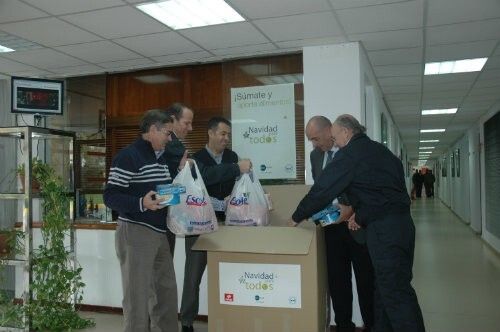 CEPSA entrega en Huelva 707 kilos de ayuda al Banco de Alimentos