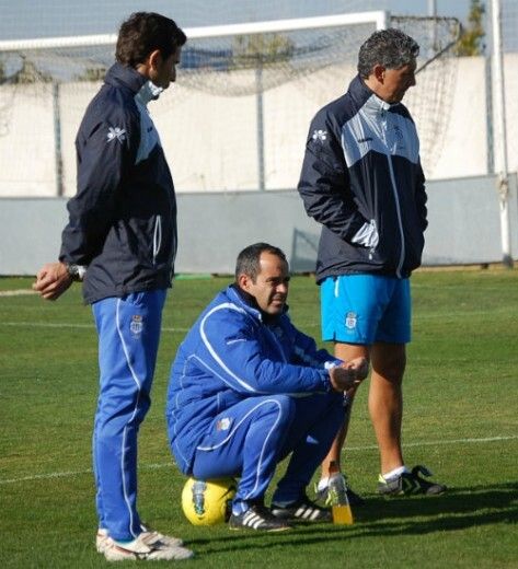 Cervera: 'Ni el Benfica ni nadie me va a decir a qué jugadores tengo que alinear'