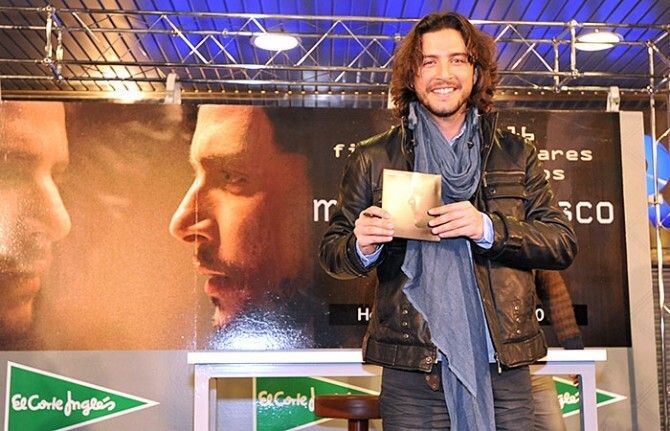 Manuel Carrasco arrebata a Pablo Alborán el cetro de la música española