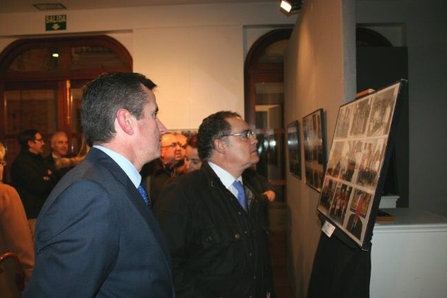 Una exposición fotográfica recorre el medio siglo de historia de Los Salesianos en La Palma