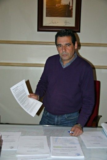 Casi un centenar de madres de San Juan no pueden llevar a sus hijos a la guardería por el impago de la Junta
