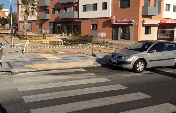 El Ayuntamiento mejora la accesibilidad en el entorno del centro de salud del Torrejón