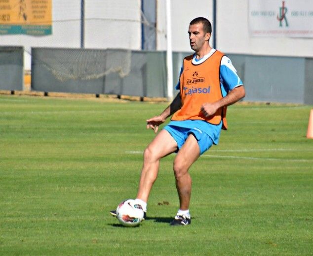 Manolo Martínez: 'Quiero formar parte del nuevo proyecto del Recre'