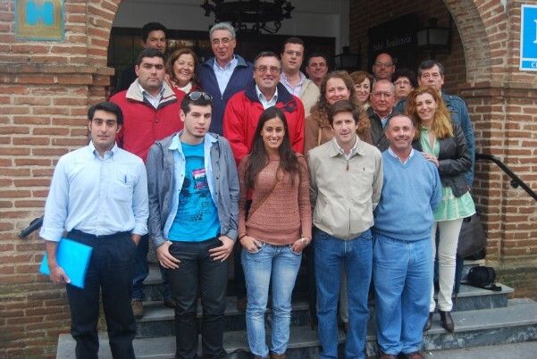 El PP se compromete a luchar para que se termine el Chare de la Sierra