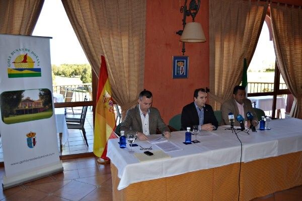 El Ayuntamiento de Almonte explica los hechos denunciados por la vía penal sobre la compra del campo de golf en 2009