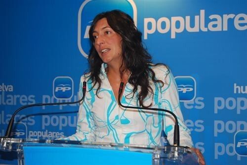 Loles López dice que seguirá como alcaldesa de Valverde si el TC declara incompatible ser alcalde y diputado