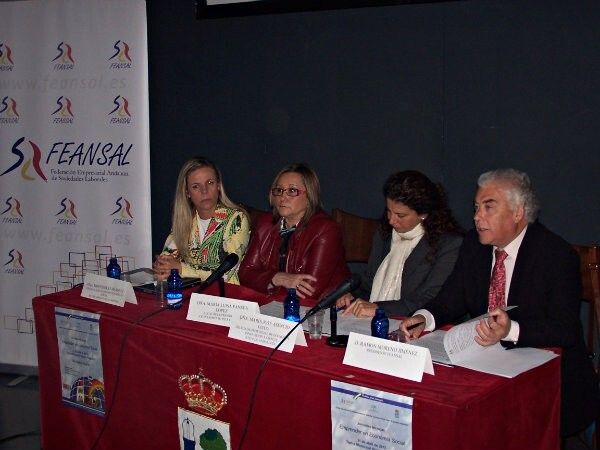 Feansal y el Ayuntamiento de Isla Cristina firman un convenio para impulsar la creación de sociedades laborales