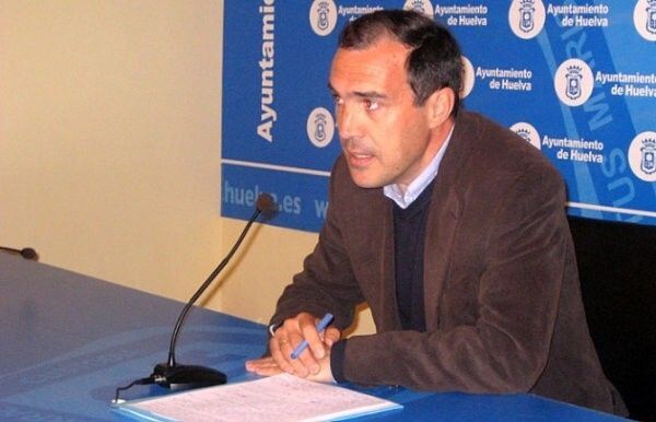 El PSOE augura 'la muerte' de los servicios públicos con la aplicación del plan de ajuste