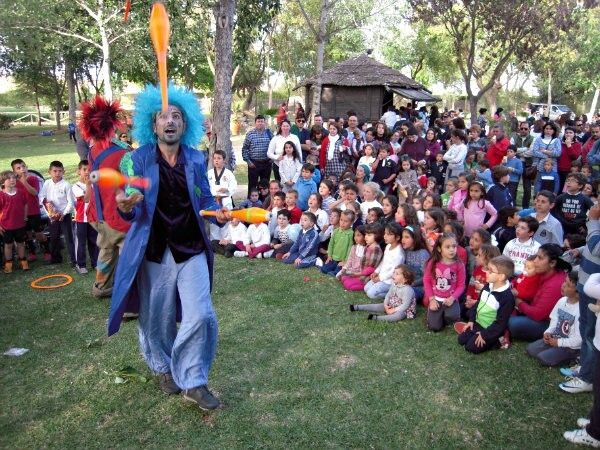 Más de 3.000 personas disfrutan de la Fiesta de la Primavera de Almonte
