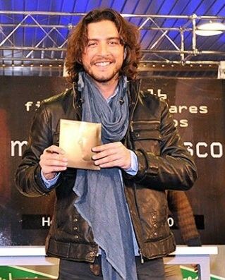 Manuel Carrasco creará una canción solidaria contra el cáncer de mama