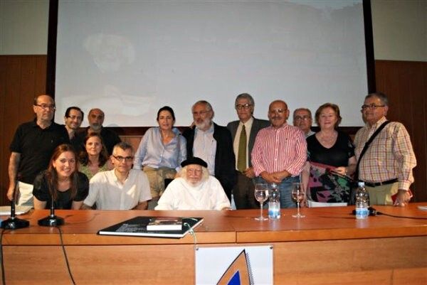 Ernesto Cardenal participa en un encuentro cultural en el IES Diego de Guzmán y Quesada de Huelva