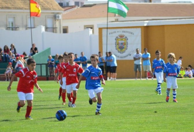 El CD 2001 vence al Palos en la final del Torneo Cepsa de fútbol 7 prebenjamín (4-2)