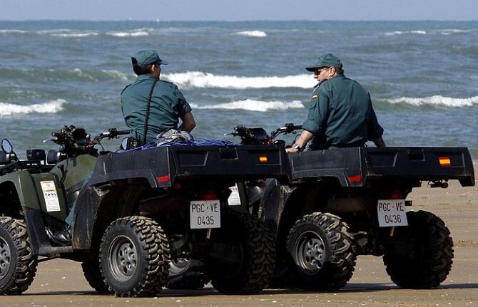 Desaparecido un joven inglés en la playa de la Bota