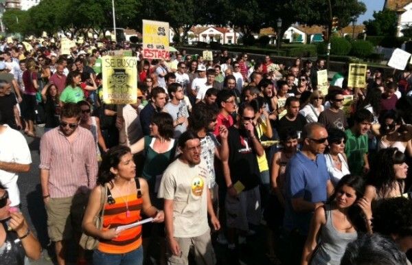 Ciudadanos de Huelva plantean una acampada tras los hechos de Madrid