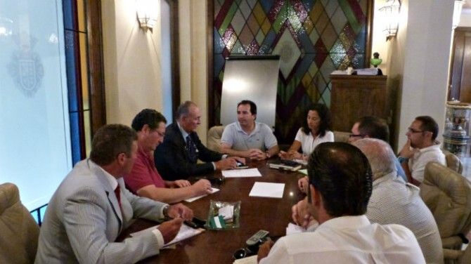 Reunión con asociaciones equinas y empresarios para componer un programa de actividades