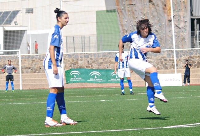 Sandra, Jenny y Maite sellan su continuidad con el Cajasol Trigueros Universidad