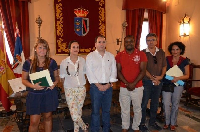 Almonte y Fecons renuevan el convenio para atender a mujeres en riesgo de exclusión social