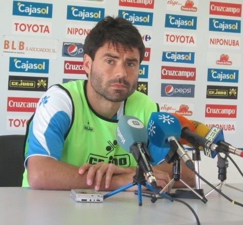 Córcoles: 'Intentaremos que el Murcia se sienta incómodo con nuestro fútbol'