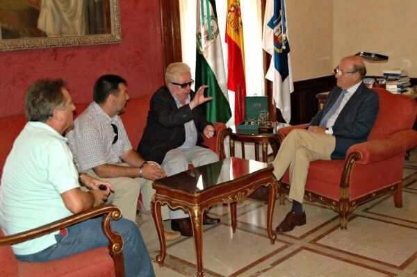 Pedro Rodríguez se reúne con USO para conocer el trabajo de su ONG 'Sotermun'