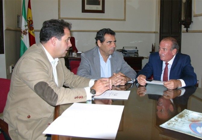 San Juan promoverá la escuela de hípica con el apoyo del Club Dolmen de Soto