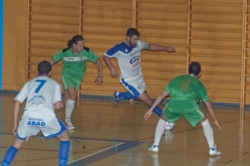 El Smurfit Kappa perdona y lo acaba pagando (1-4)