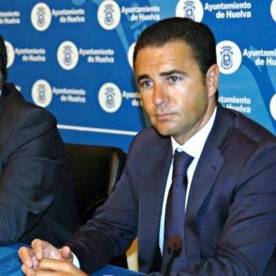 El Ayuntamiento señala que hace menos de un mes se repasaron todas las palmeras de La Merced