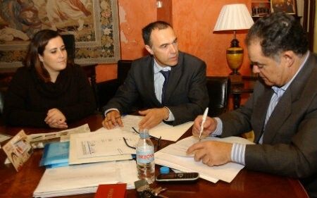 Los universitarios de La Palma pagarán un 30% menos en sus desplazamientos en autobús