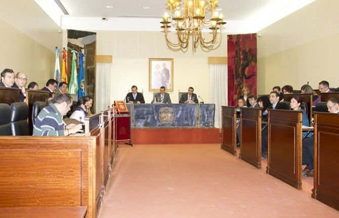 El Pleno de la Diputación aprueba por unanimidad la concesión de las Medallas de Oro de la Provincia