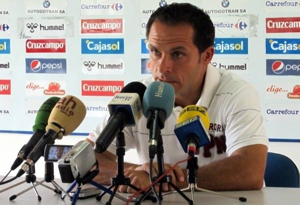 Sergi: 'Cuando el equipo tiene las líneas muy separadas, estamos muertos'