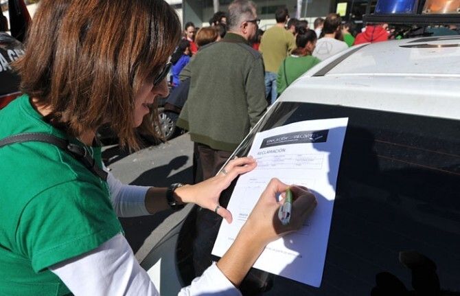 “Estoy en huelga, ¡pregúnteme por qué!”