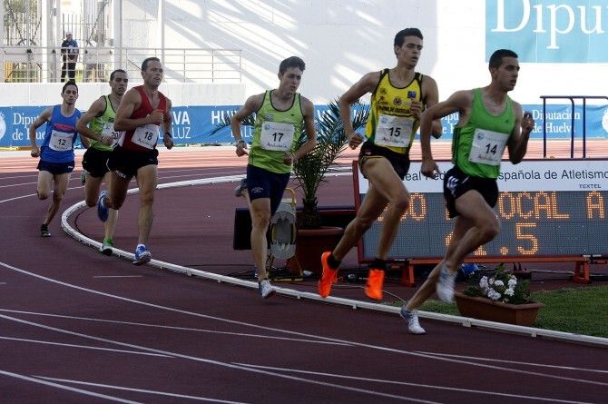 Cortés vuelve a su pista talismán batiendo su plusmarca de 1.500 metros