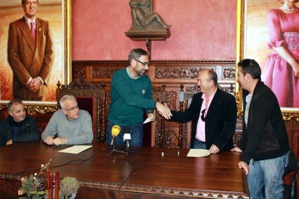 El Ayuntamiento de Ayamonte cede un local a la Asociación de Carnavaleros de la localidad