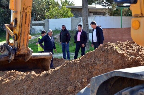 El Ayuntamiento remodela la Avenida Conquistadores de Mazagón