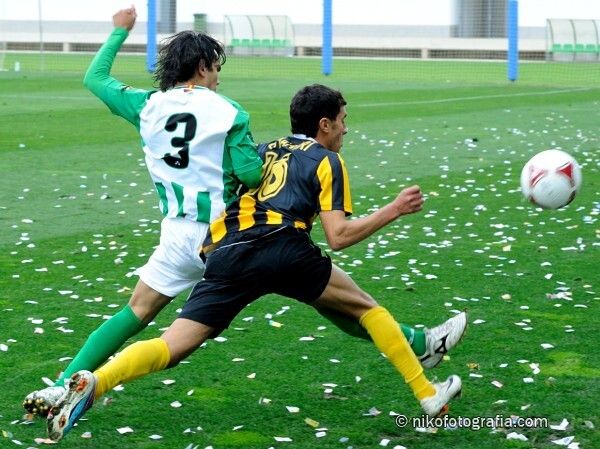 Insulso empate del San Roque ante el Sanluqueño (1-1)