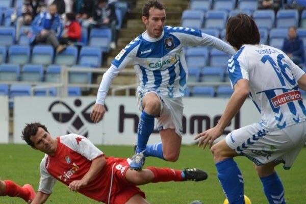 Fernando Vega: 'Ante el Mirandés tendremos que ponernos el mono de trabajo'