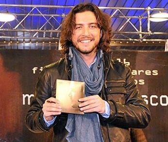 Manuel Carrasco, galardonado en los Premios de Cadena Dial