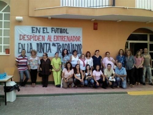 Los trabajadores de la residencia de Punta Umbría exigen a la Junta que haga oficial el reinicio de la actividad